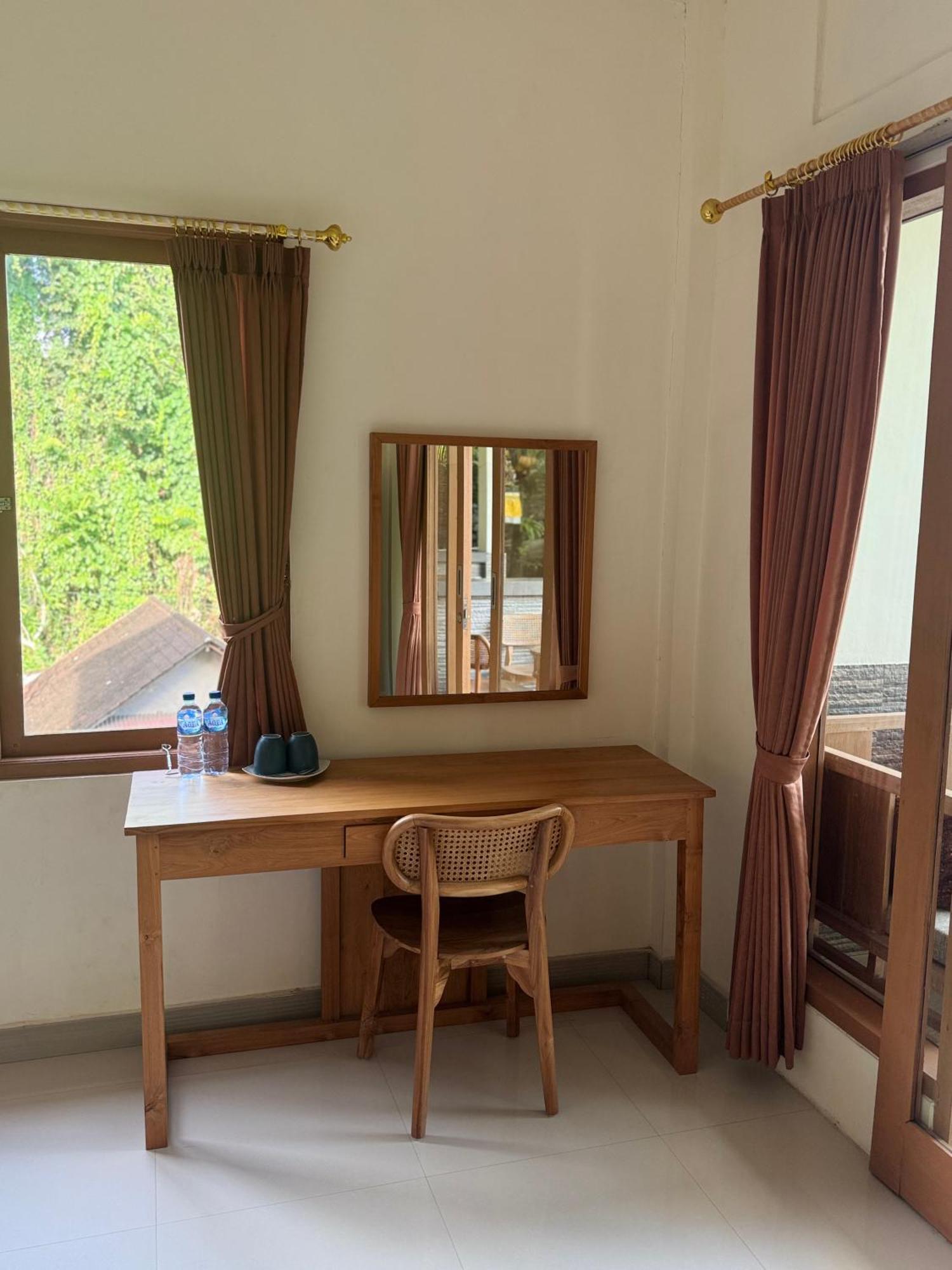 Pineapple House Hotel Ubud  Ngoại thất bức ảnh
